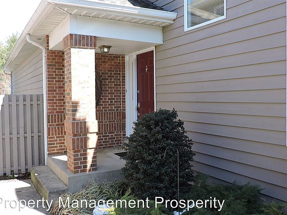 2nd image of 1970 Kirkbride Cir
