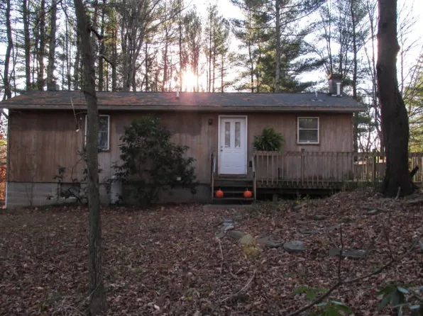 32 Devine Rd, Wyalusing, PA 18853