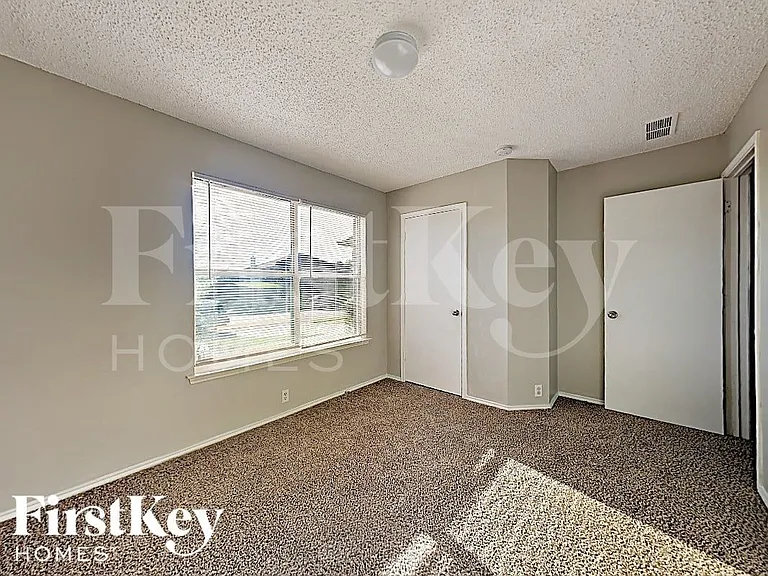 1600 Shady Shores Dr — Photo 11