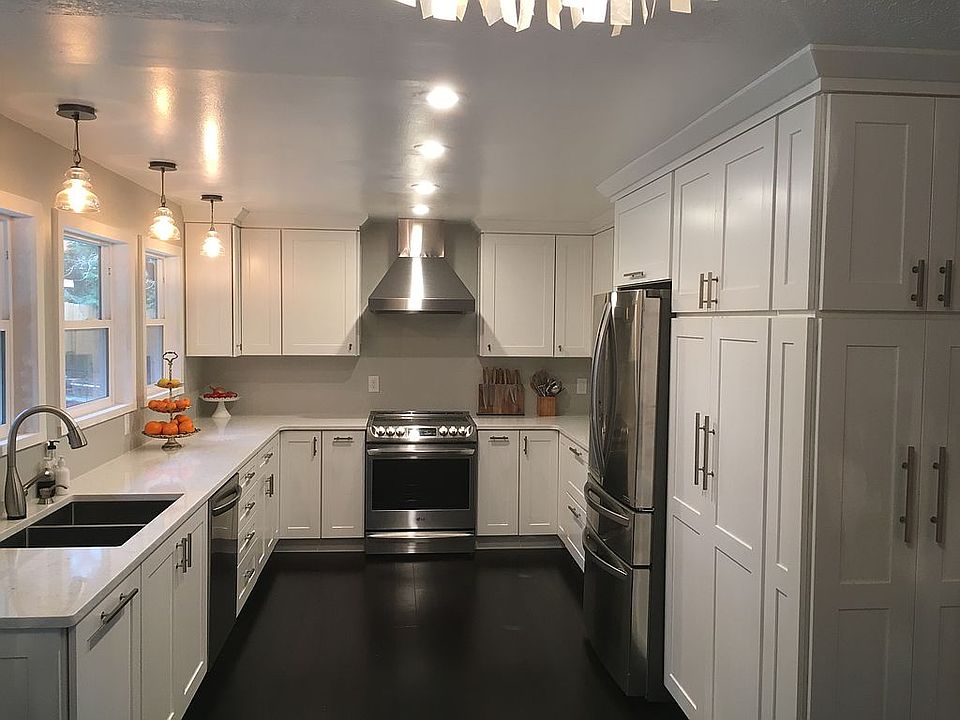 1st image of 404 NW 74th St