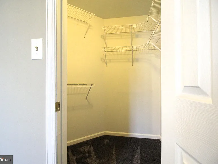 46598 Drysdale Ter #303 — Photo 23