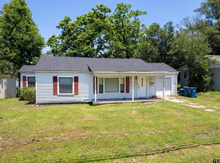 516 Winn Dr, Winnsboro, TX 75494