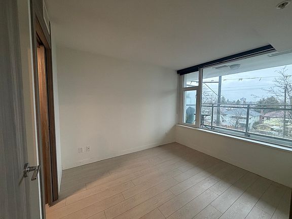 3rd image of 3300 Ketcheson Rd #511