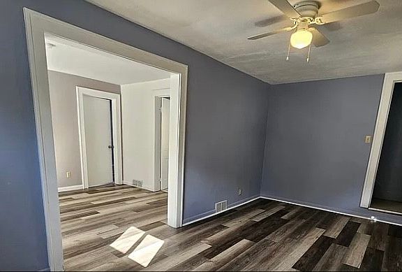 2nd image of 1144 Dietz Ave