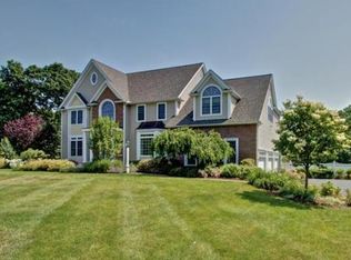 5 Sadie Ln, Hopkinton, MA 01748