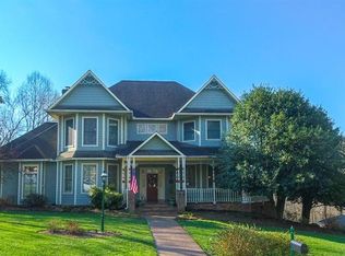 107 Westview Ln, Oak Ridge, TN 37830