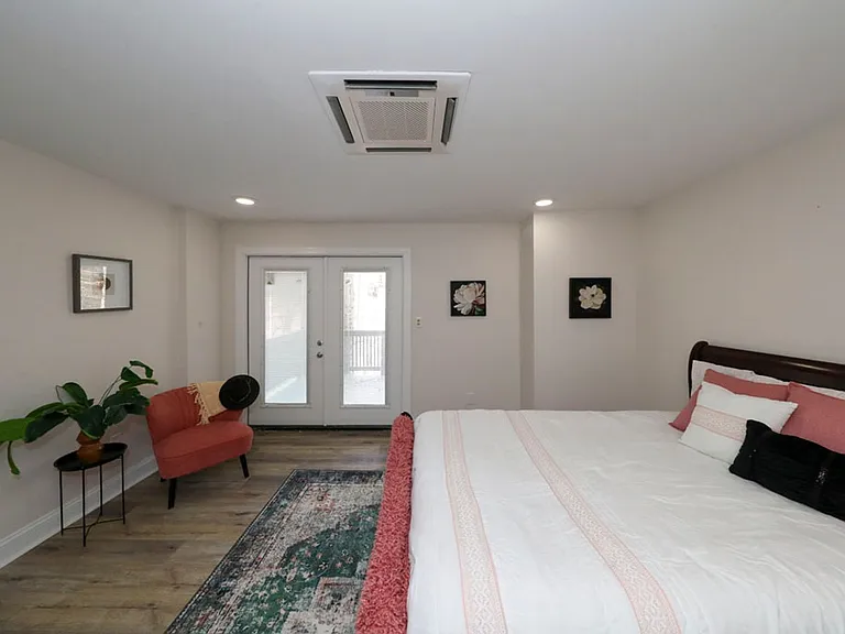 208 Fairfax Way — Photo 44