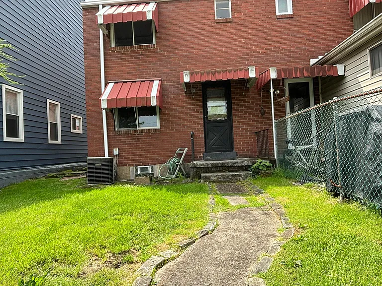 635 Bigelow St — Photo 4