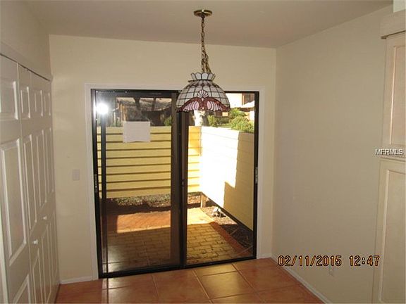5th image of 423 Newton Pl