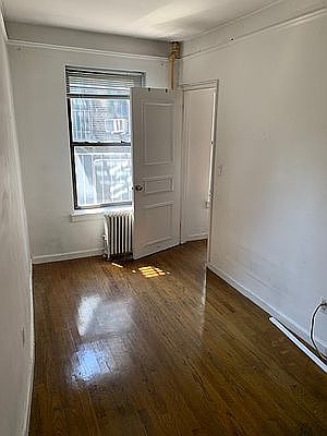 3rd image of 28 Mulberry St #3D