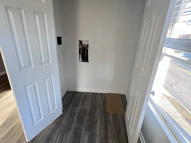 441 Manville Rd #4 — Photo 8
