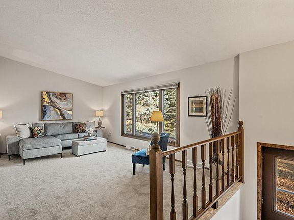 3rd image of 6370 Starlite Blvd NE