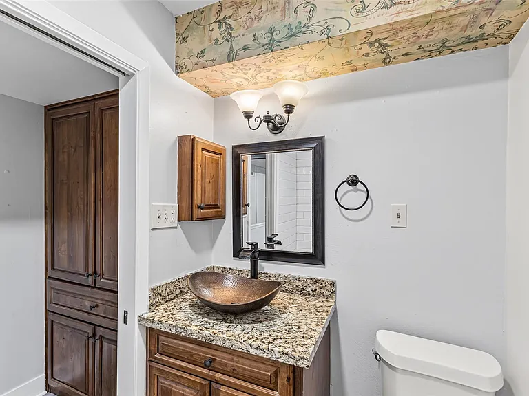 2501 Marilee Ln #4 — Photo 11