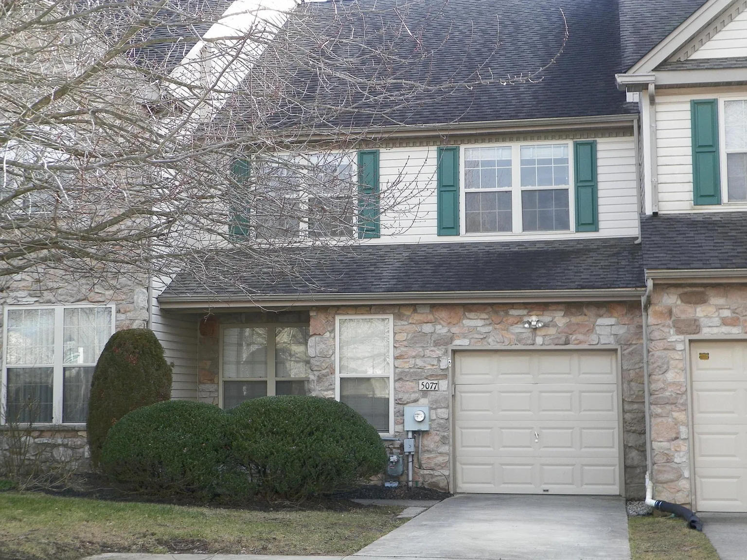 3 bed, 2.5 bath, 1912 sqft, $2,900 — Photo 1