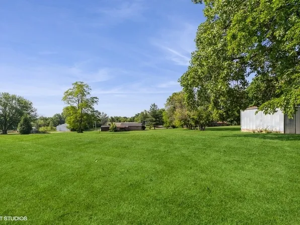 E Pleasant St, Knoxville, IA 50138