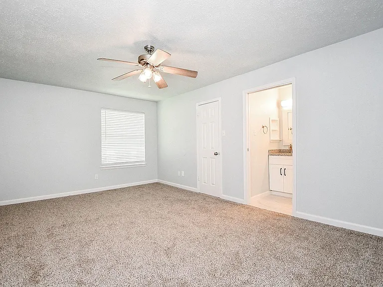 2622 Olympus Dr — Photo 11
