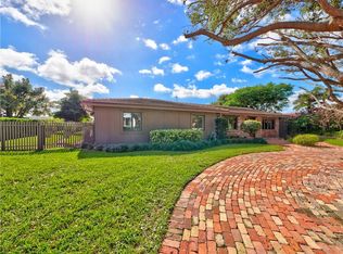 8322 SE Driftwood St, Hobe sound, FL 33455