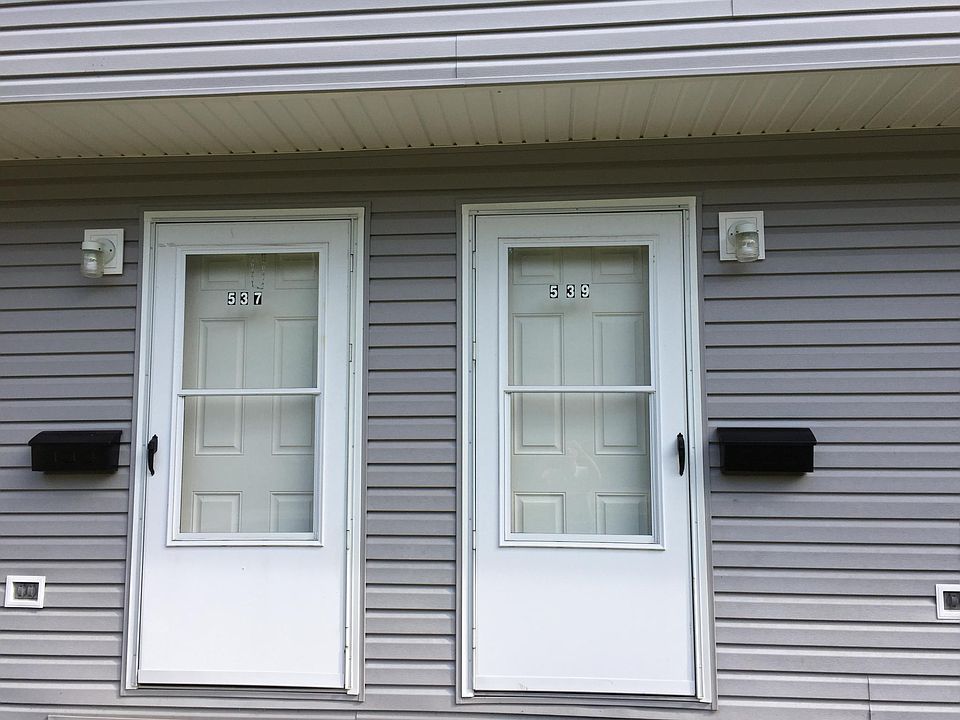 2nd image of 539 E School St