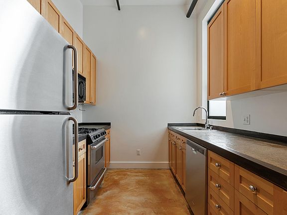 5th image of 81 Langton St Unit 5