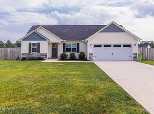 110 Barnhouse Rd, Jacksonville, NC 28546