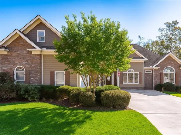 2041 Democracy Dr, Buford, GA 30519
