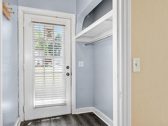 5th image of 301 Lemyra St SE