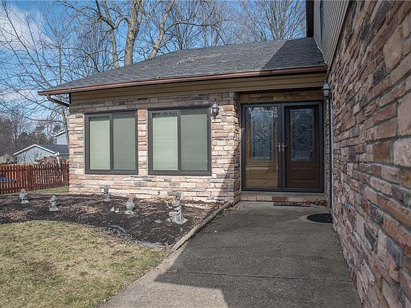 3rd image of 16552 S Red Rock Dr