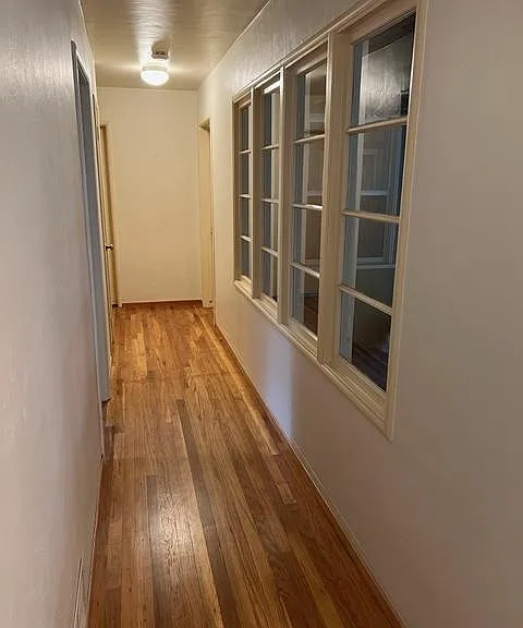 Unfurnished hallway