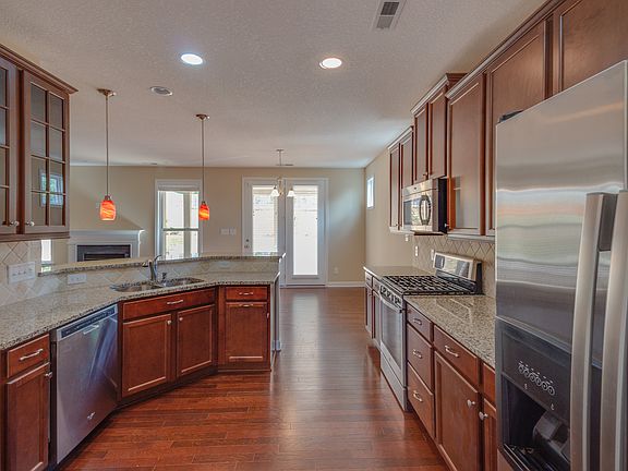 3rd image of 1145 McKee Farm Ln