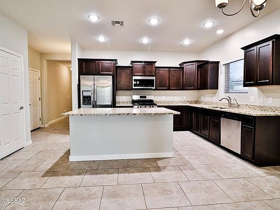 5th image of 282 W William Carey St #1