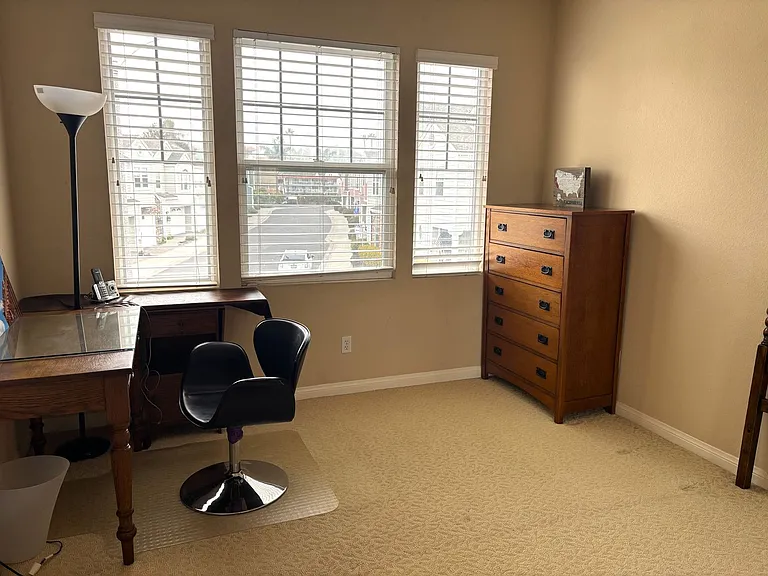 4755 Beachwood Ct — Photo 17