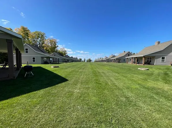 Unit 20 N Pine Bluff N10140 Cr 135 Unit 20, Curtis, MI 49820