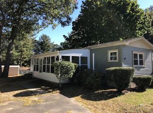 27 2nd Ave, Westfield, MA 01085