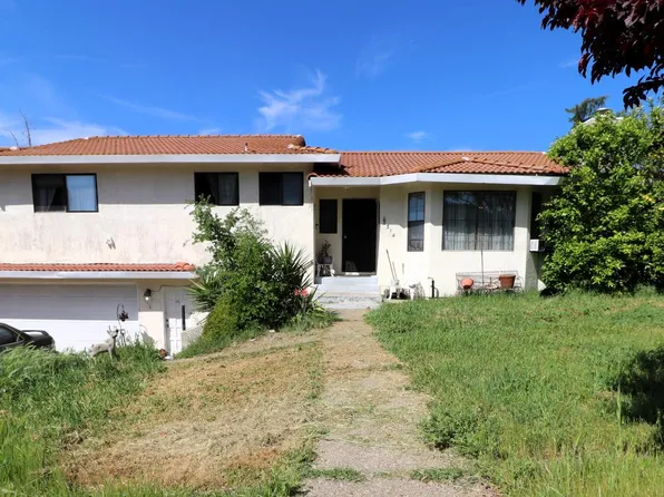 2514 Hogan Ct, Valley Springs, CA 95252