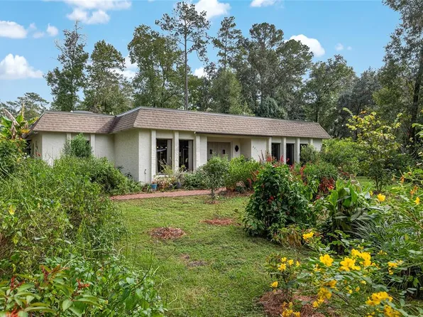 2211 NW 27th Ter, Gainesville, FL 32605