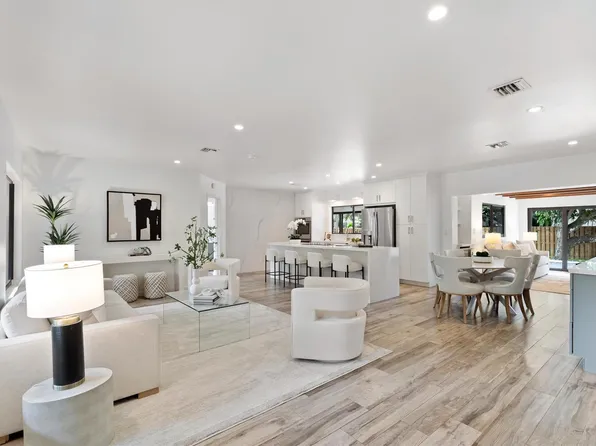 208 NE 16th Place, Fort Lauderdale, FL 33305