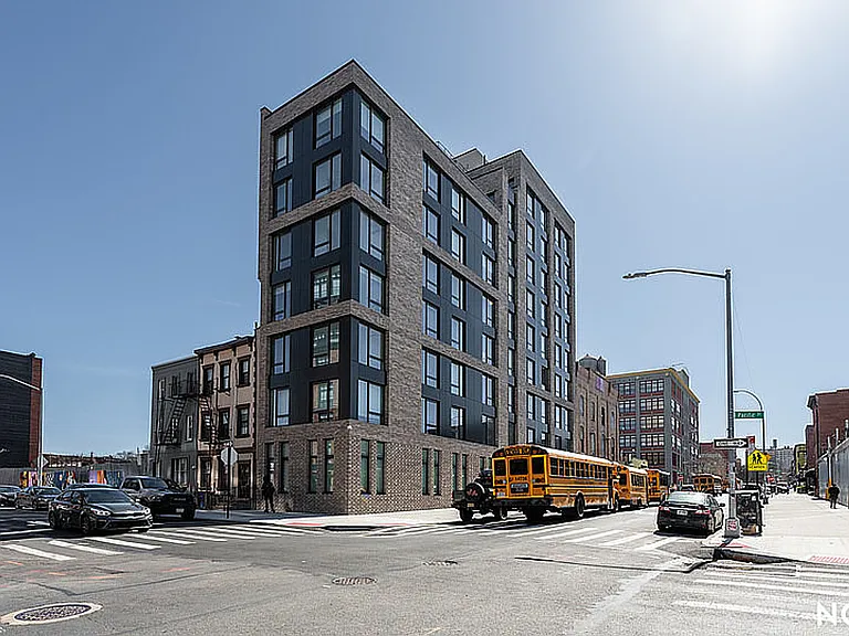 527 Grand Ave #806 — Photo 19