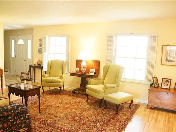 3rd image of 5730 King Arthur Dr