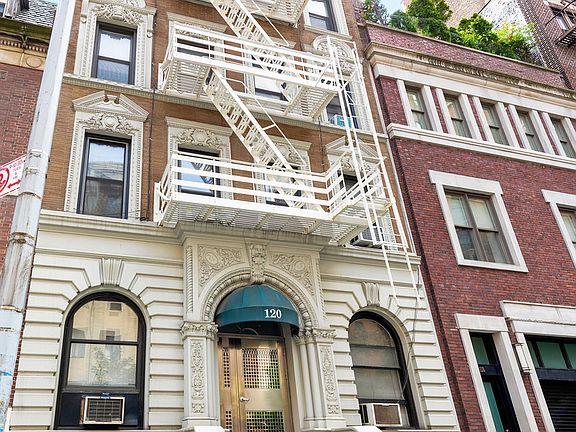 5th image of 120 E 83rd St APT 5D
