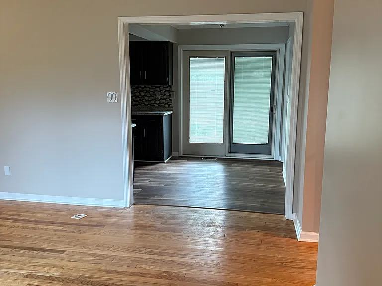 3114 Sudbury Ln — Photo 3