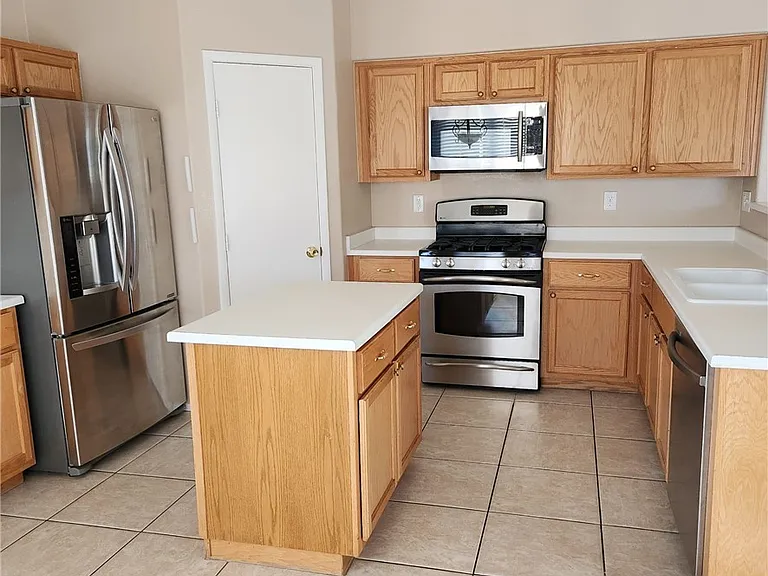 8657 Majestic Vision Way — Photo 4