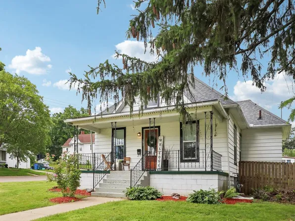 203 10th Street, Baraboo, WI 53913