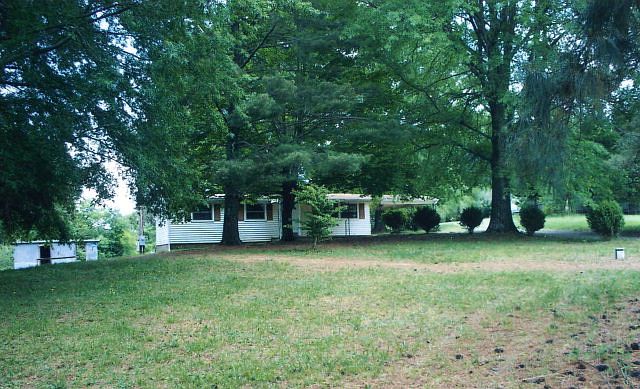 2nd image of 304 Stones Dairy Rd