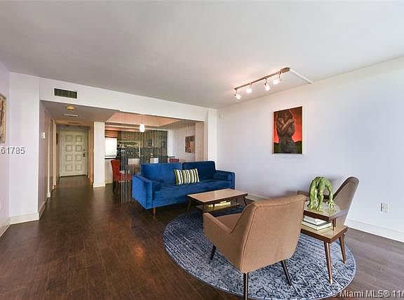 3rd image of 2901 S Bayshore Dr APT 5H
