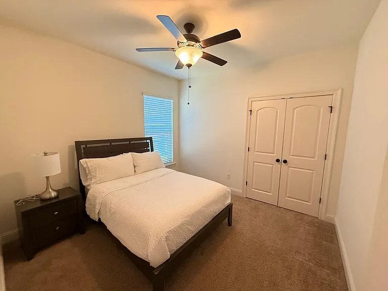 103 Mesquite St — Photo 23