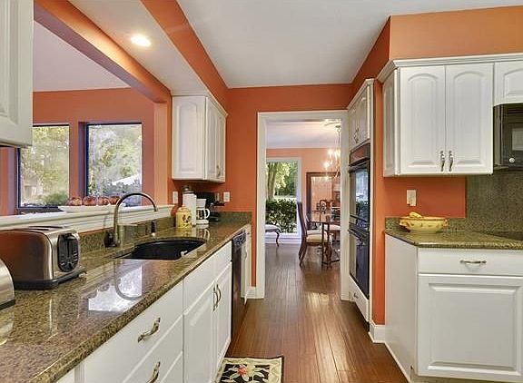 5th image of 315 Jasmine Dr