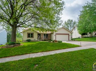 3769 SW Deer Trail Dr, Topeka, KS 66610
