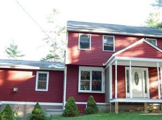 87 Pond St, Halifax, MA 02338