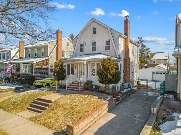 43-27 171st Street, Flushing, NY 11358