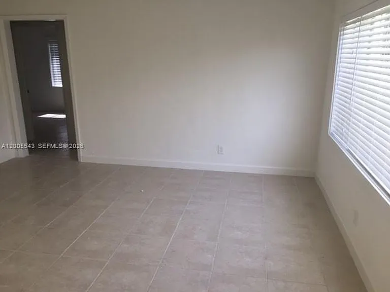 805 NE 138th St #805 — Photo 21